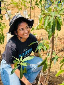 Meghna at a volunteer event